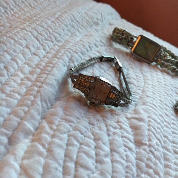 Watches - Picture 3 of 4